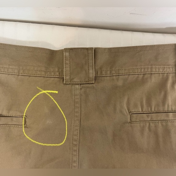 NWT ROUNDTREE & YORKE CASUALS CARGO SHORTS TAN ELASTIC WAIST 42 T1 - Picture 3 of 11